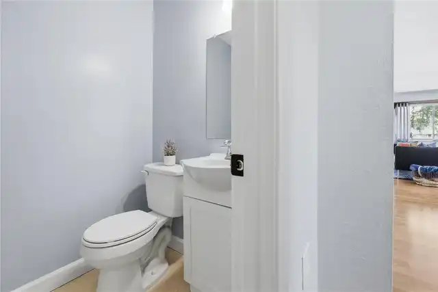 Listing Photo 8