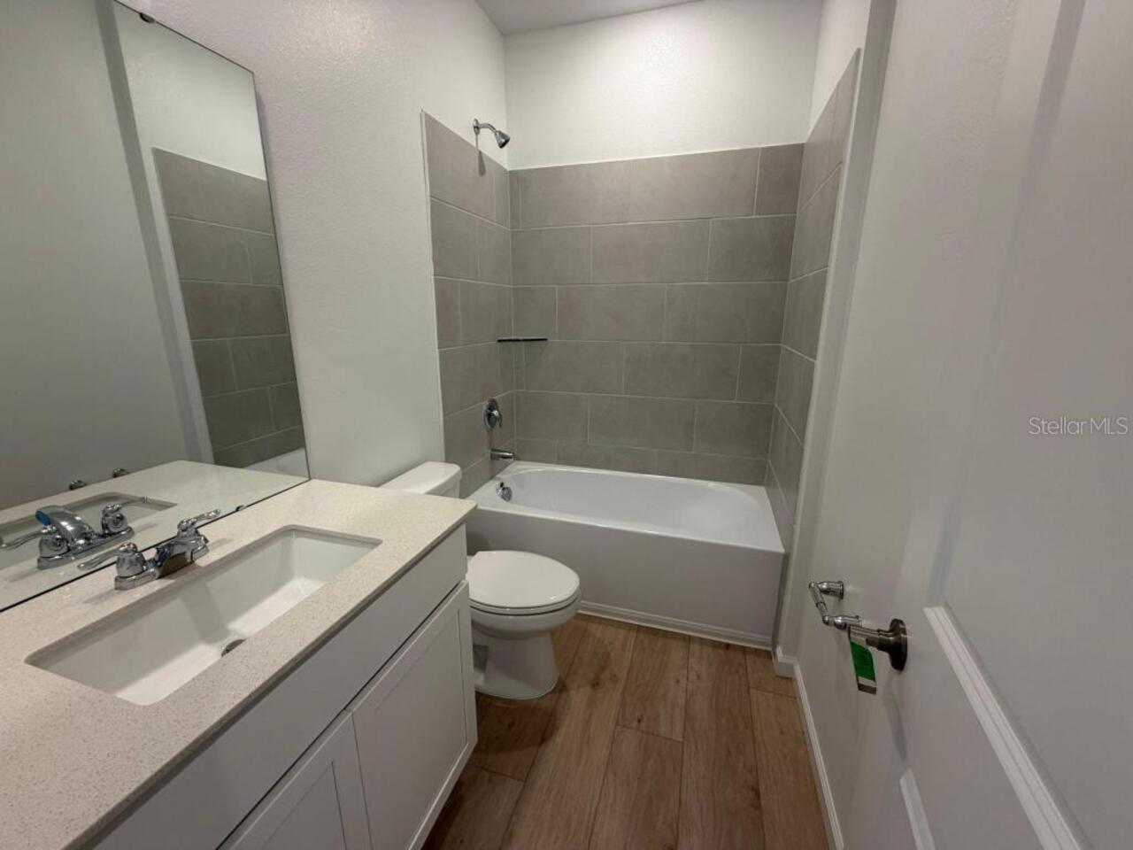 Listing Photo 10