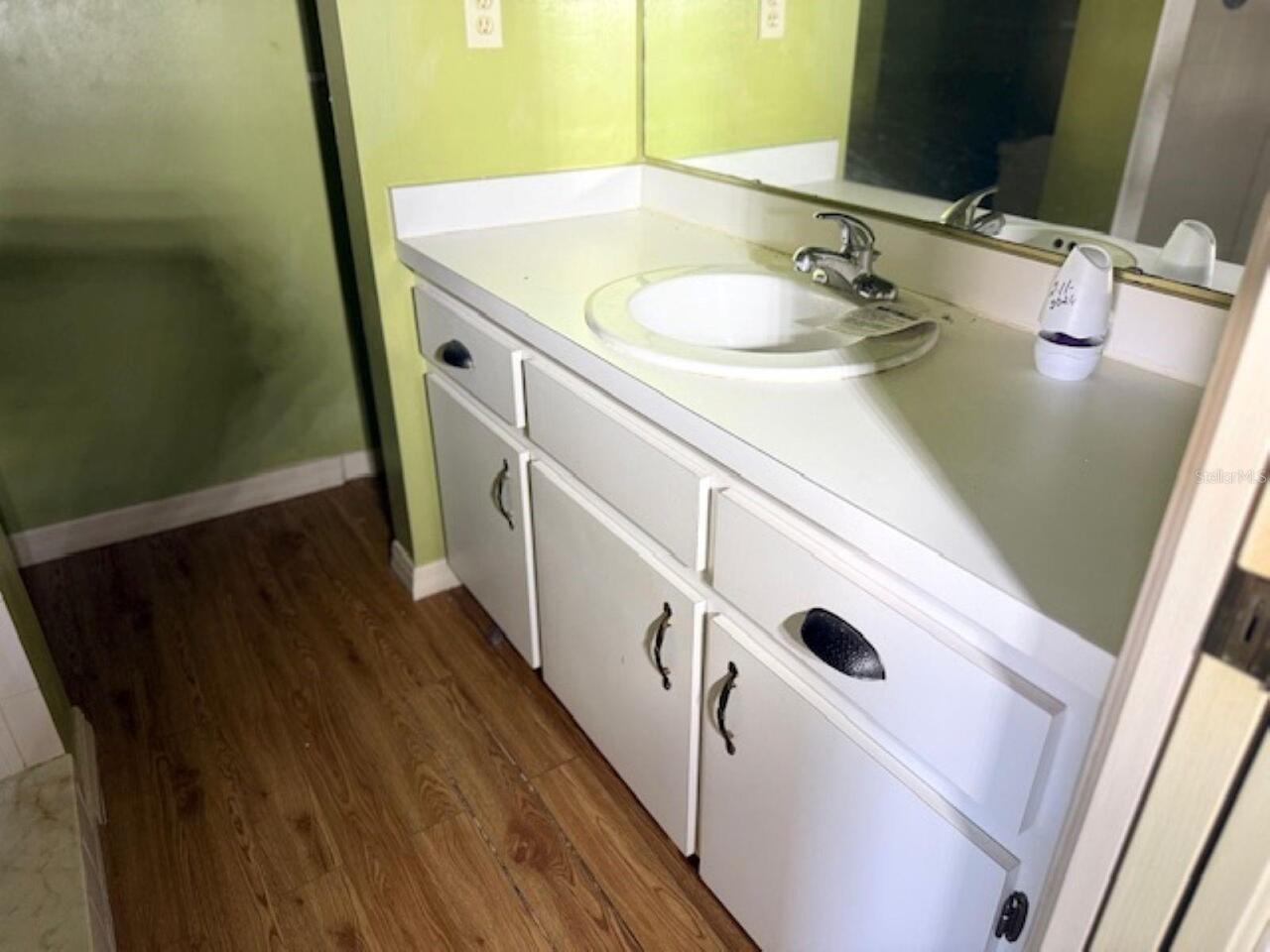 Listing Photo 6