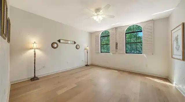 Listing Photo 33