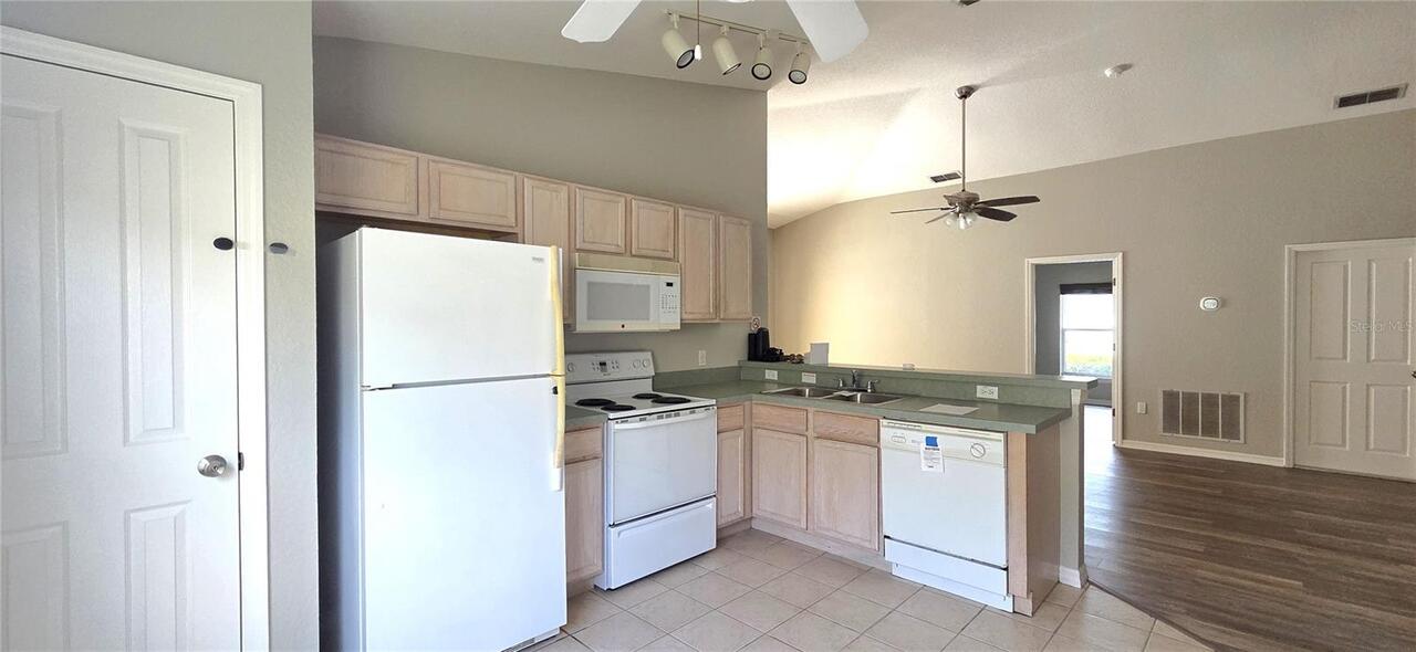 Listing Photo 7
