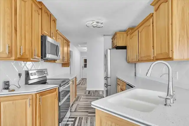 Listing Photo 14