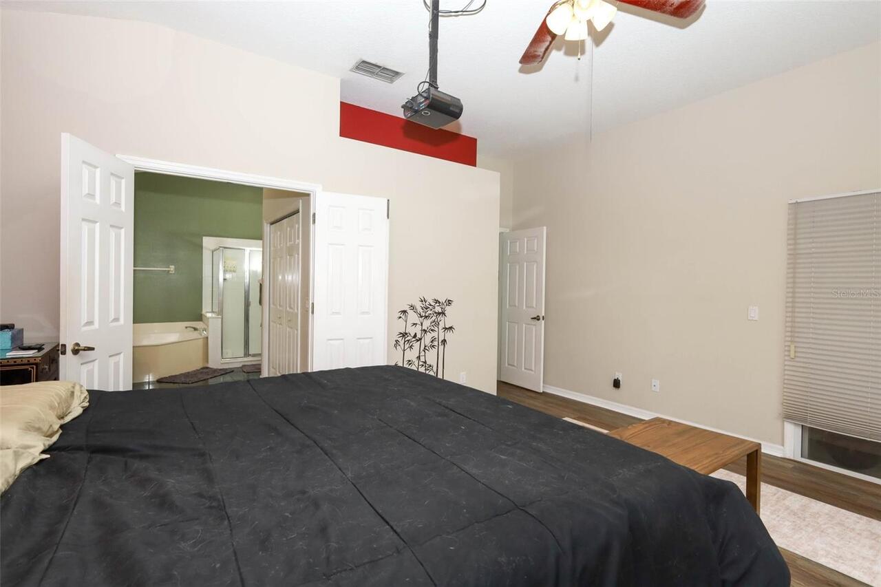 Listing Photo 20