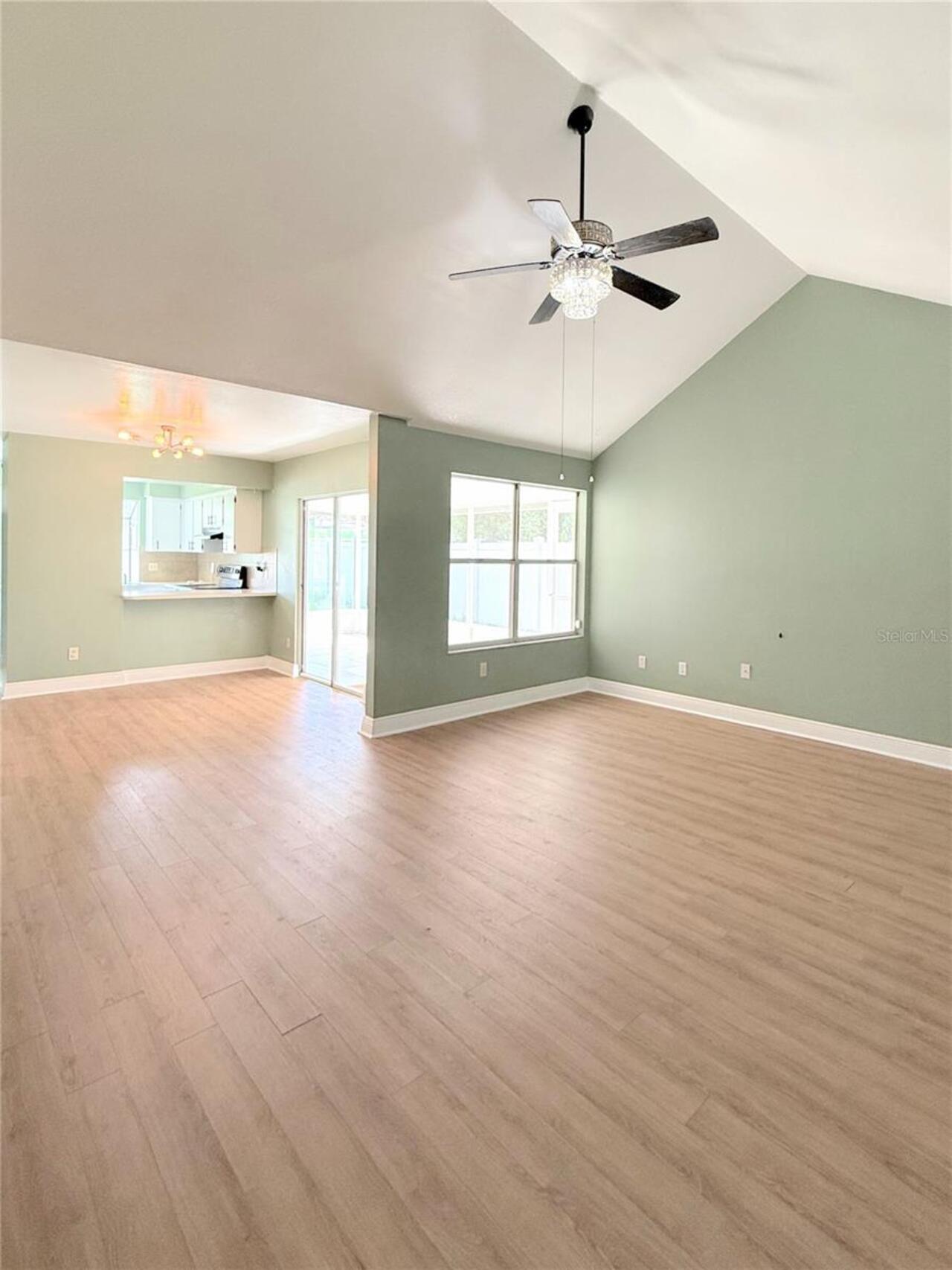 Listing Photo 7