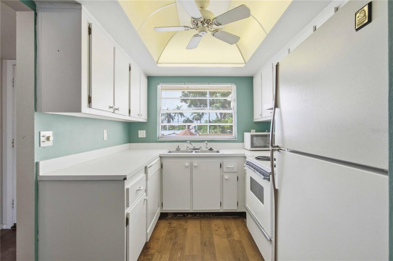 Listing Photo 6