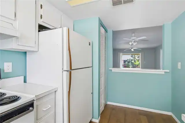 Listing Photo 9