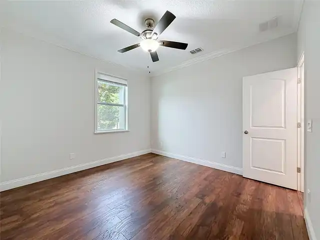 Listing Photo 37