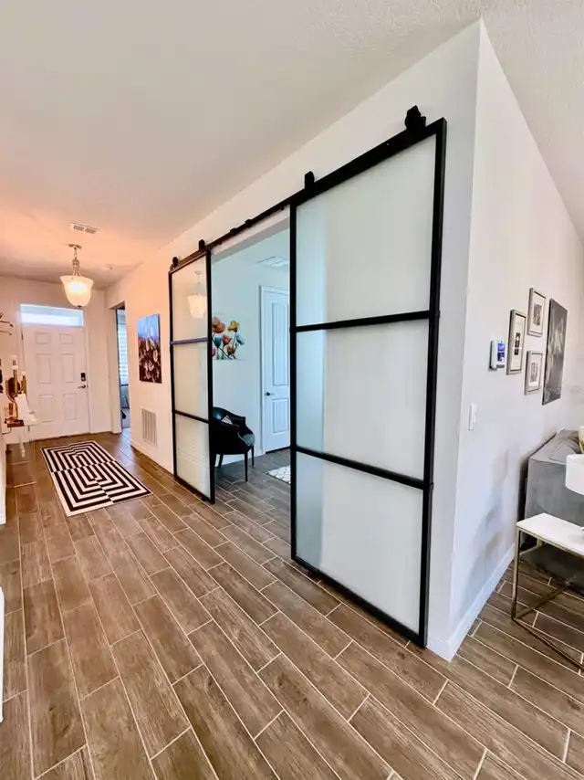Listing Photo 10
