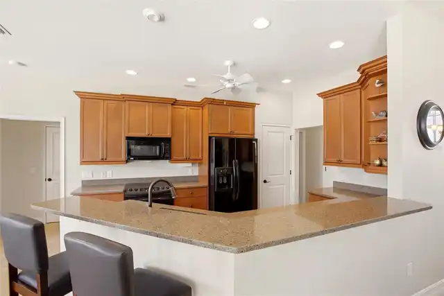 Listing Photo 14