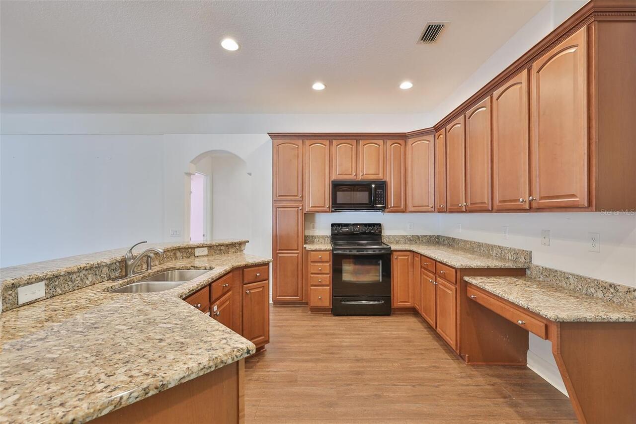 Listing Photo 16