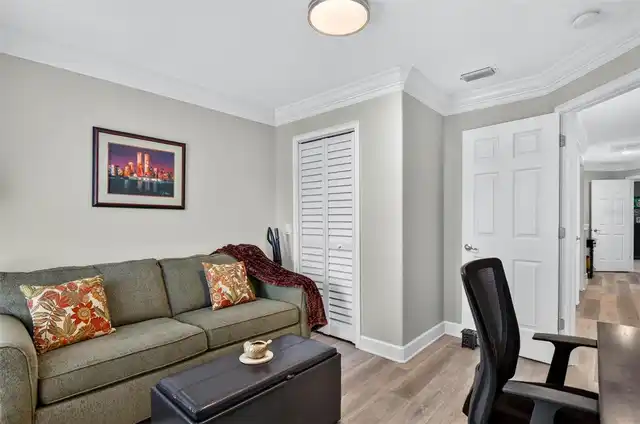 Listing Photo 25