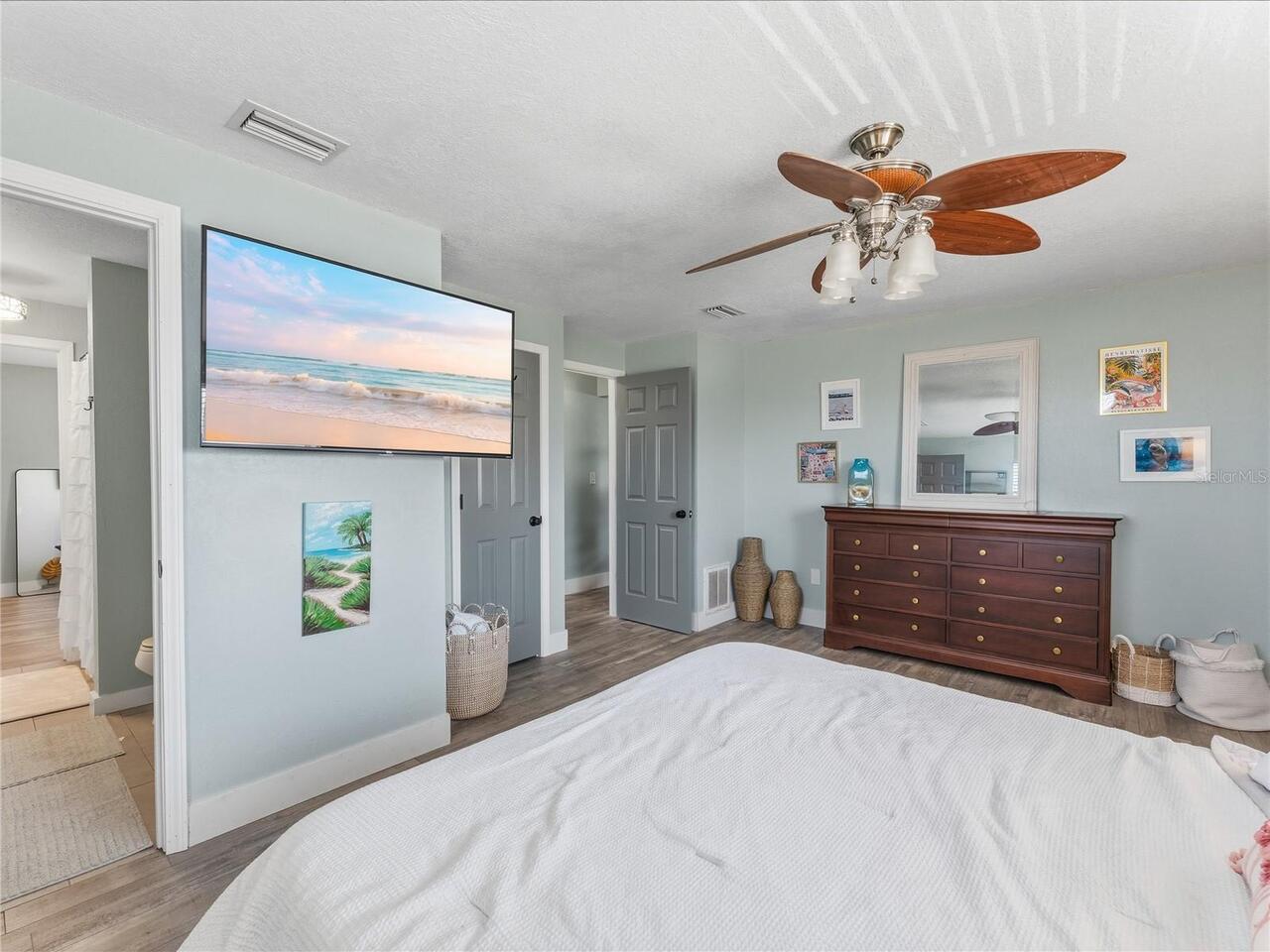 Listing Photo 32
