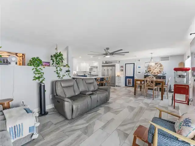 Listing Photo 16