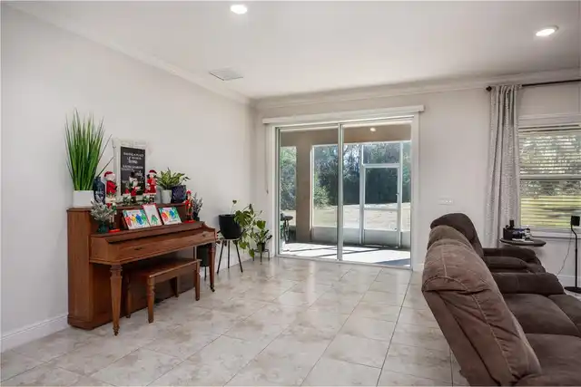 Listing Photo 38