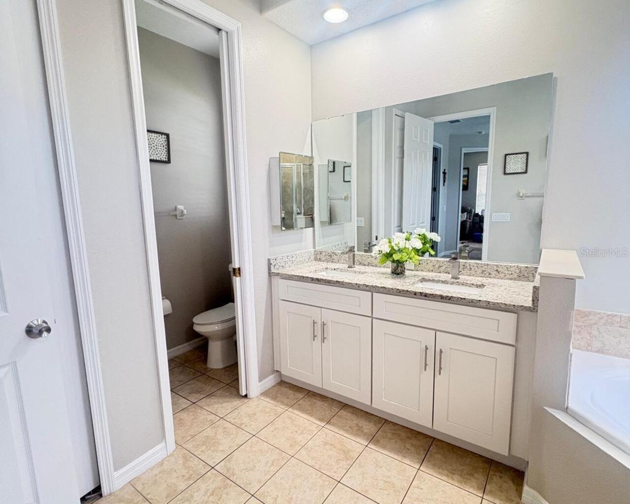 Listing Photo 11