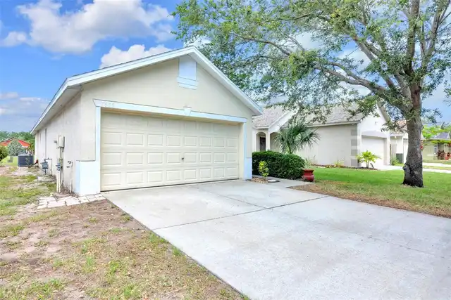 Listing Photo 9