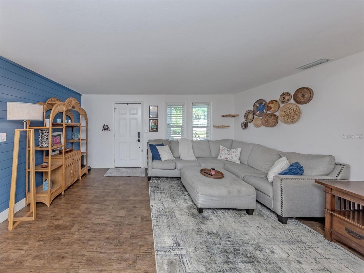 Listing Photo 7