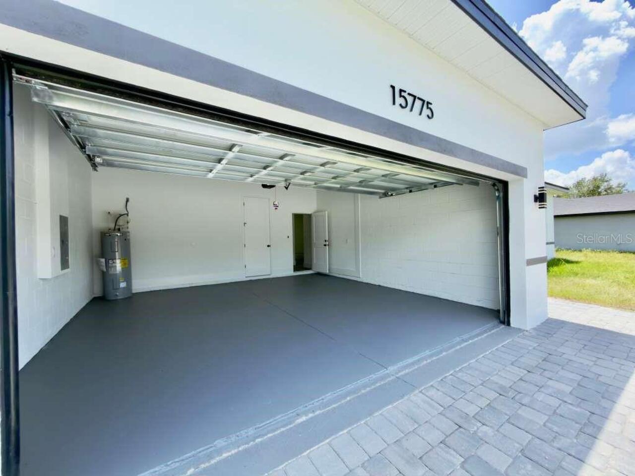 Listing Photo 11