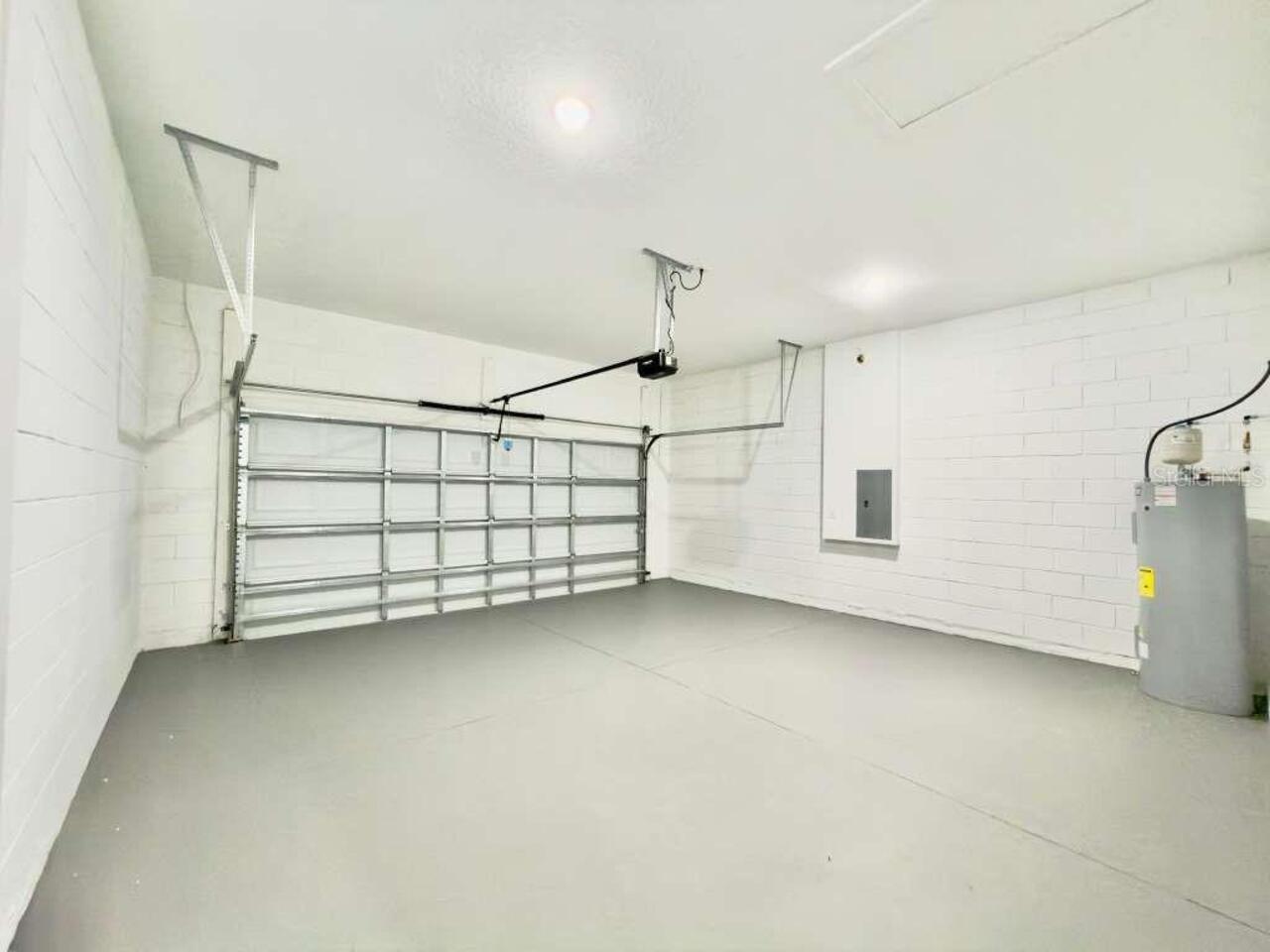 Listing Photo 12