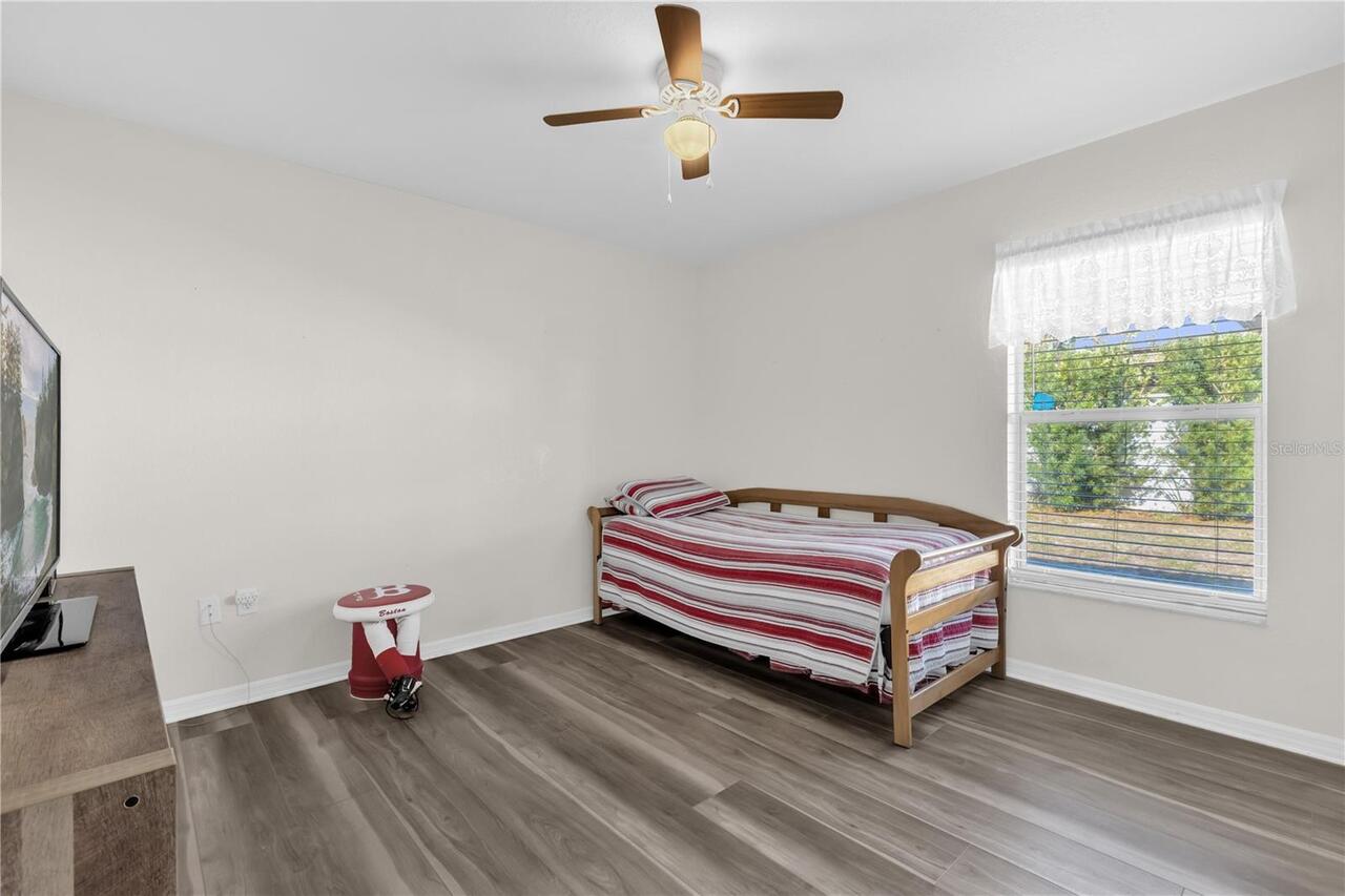 Listing Photo 25