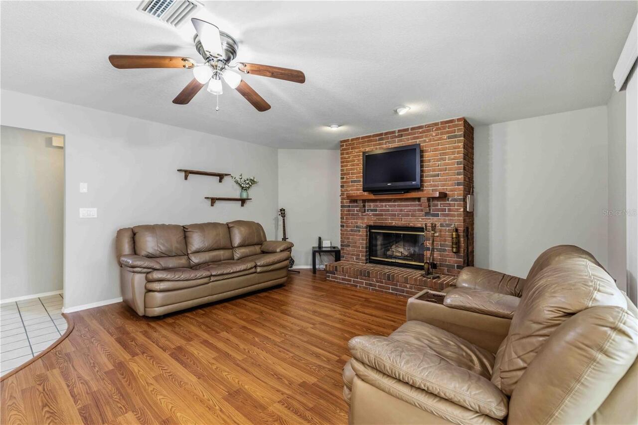 Listing Photo 14