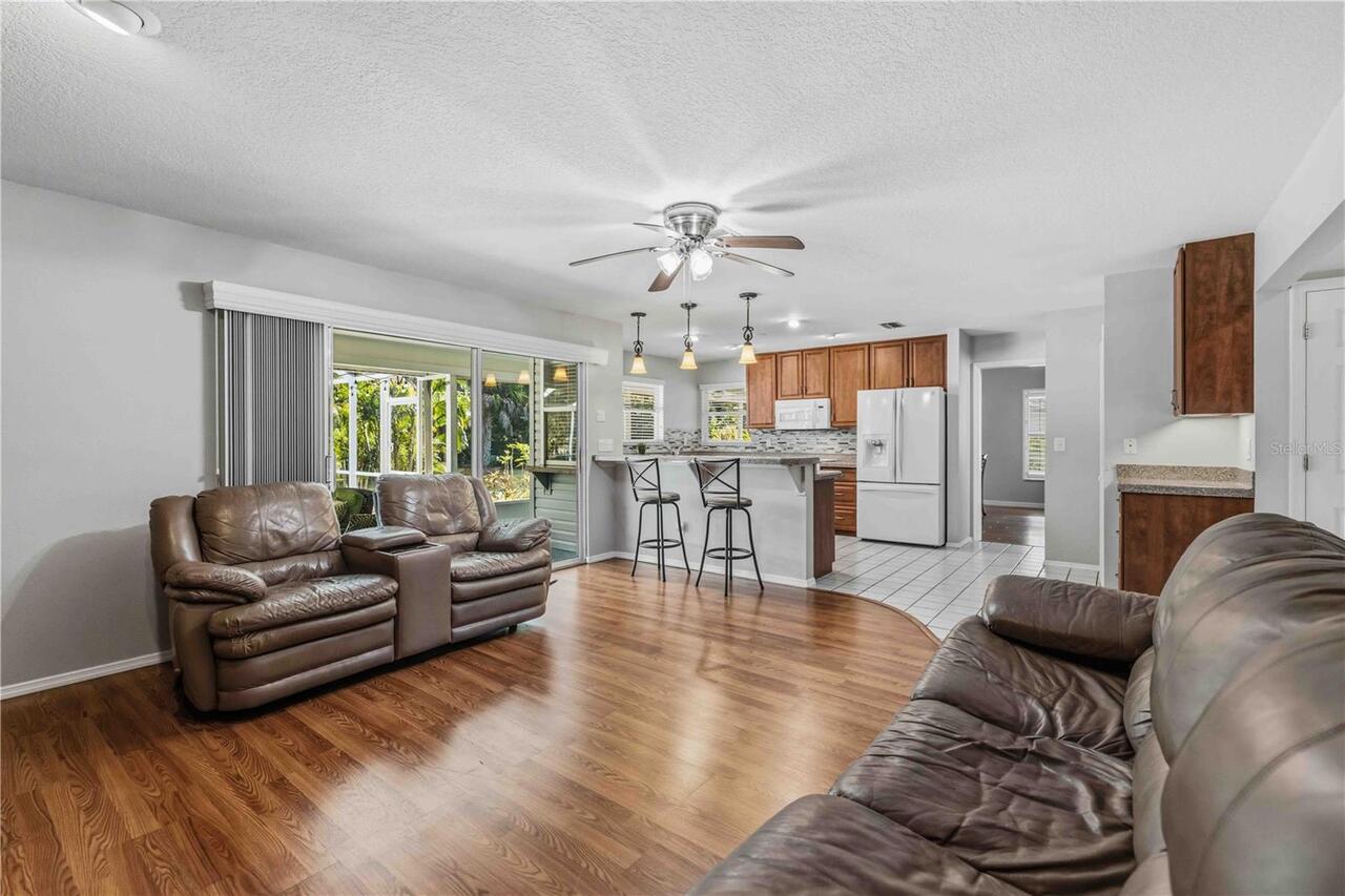 Listing Photo 17