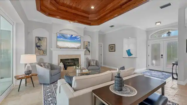 Listing Photo 12
