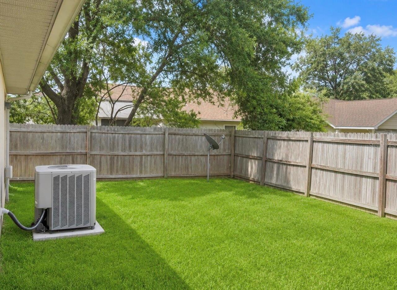 Listing Photo 9