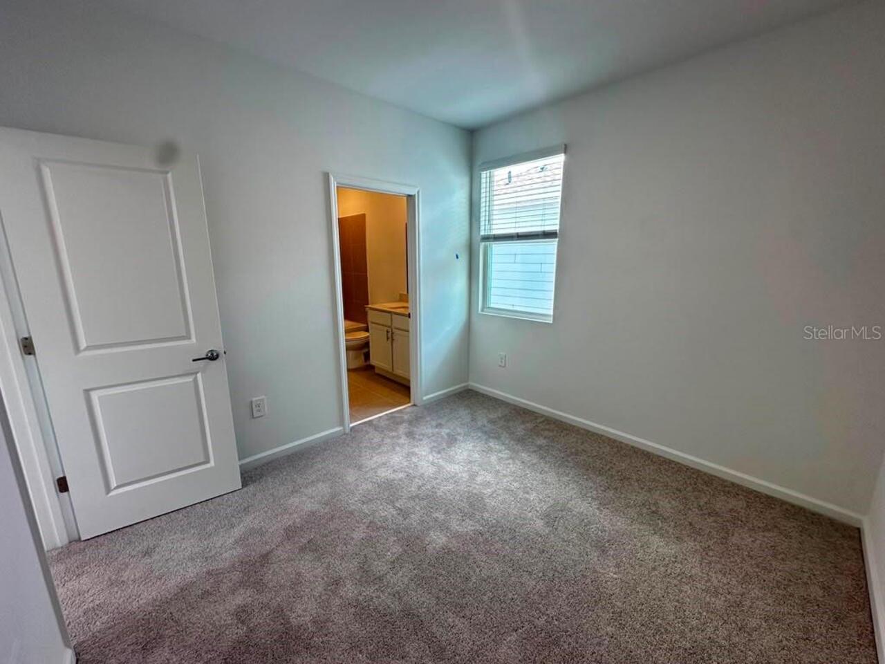 Listing Photo 9