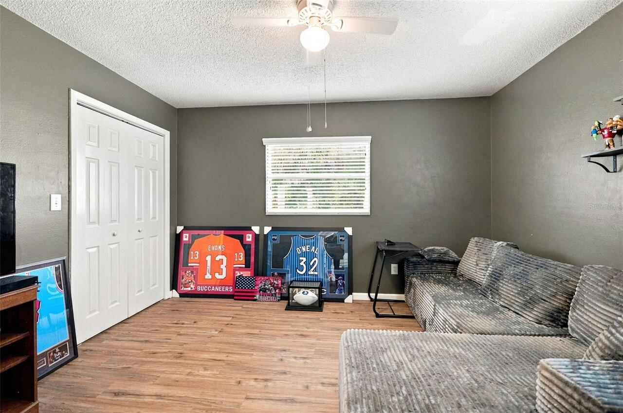 Listing Photo 14
