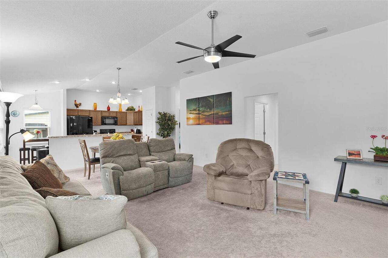 Listing Photo 9