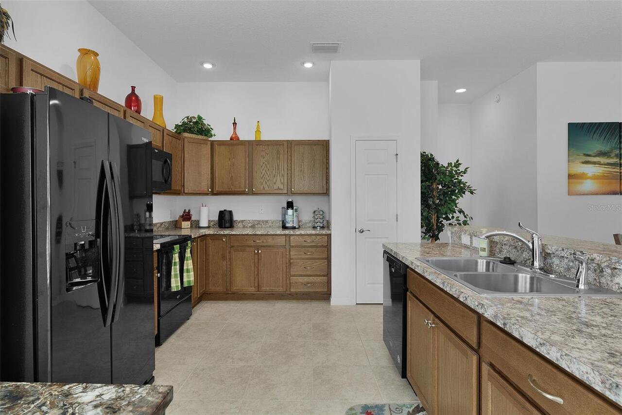 Listing Photo 16