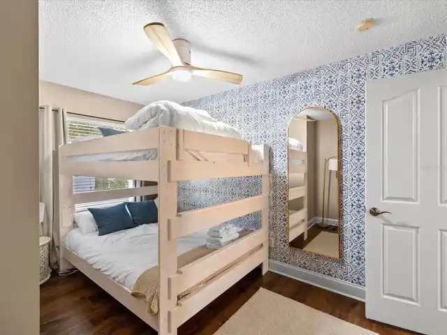 Listing Photo 25