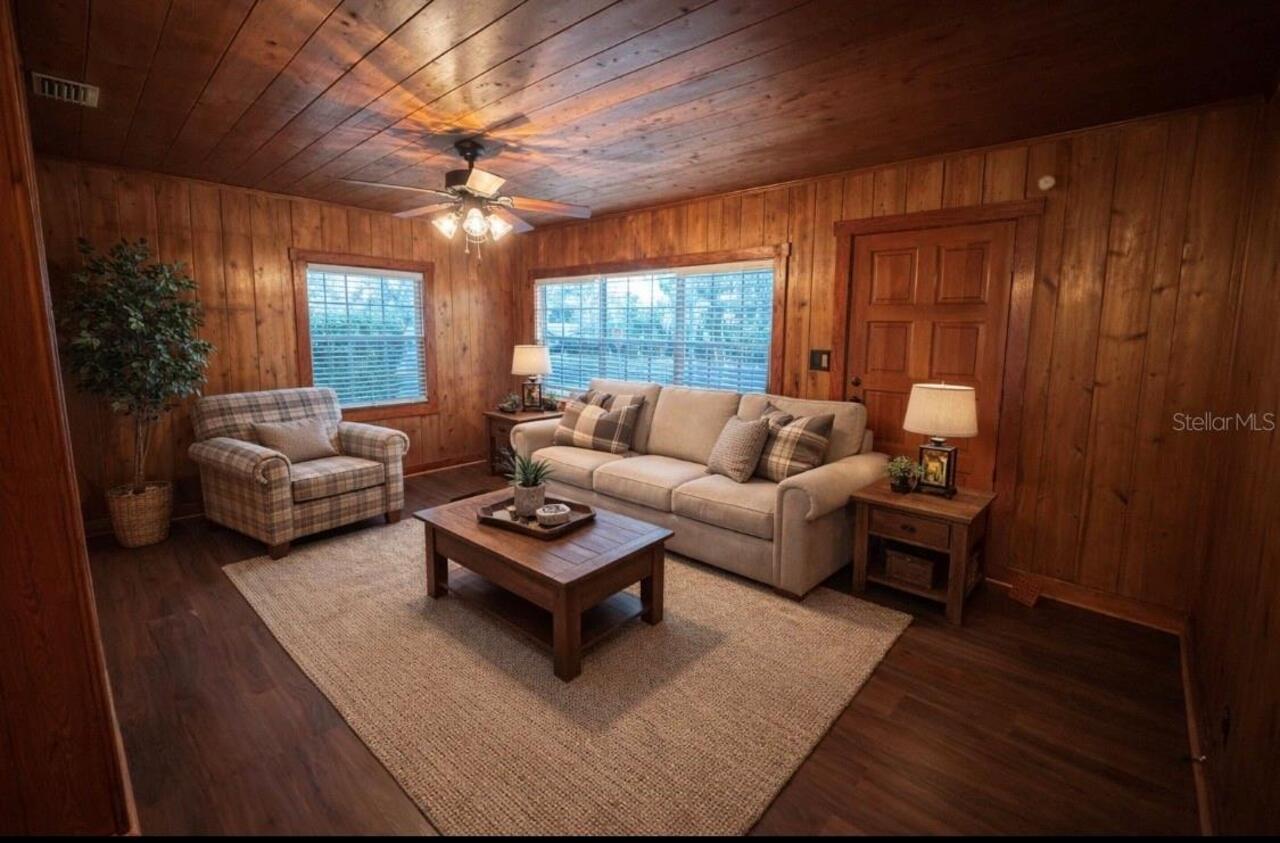 Listing Photo 8