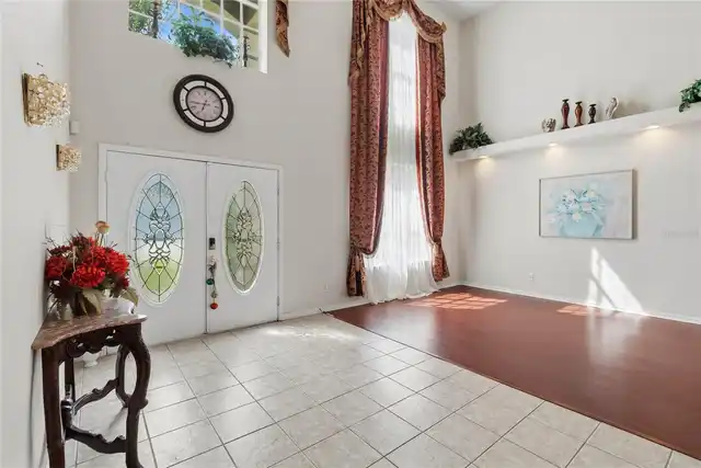 Listing Photo 8