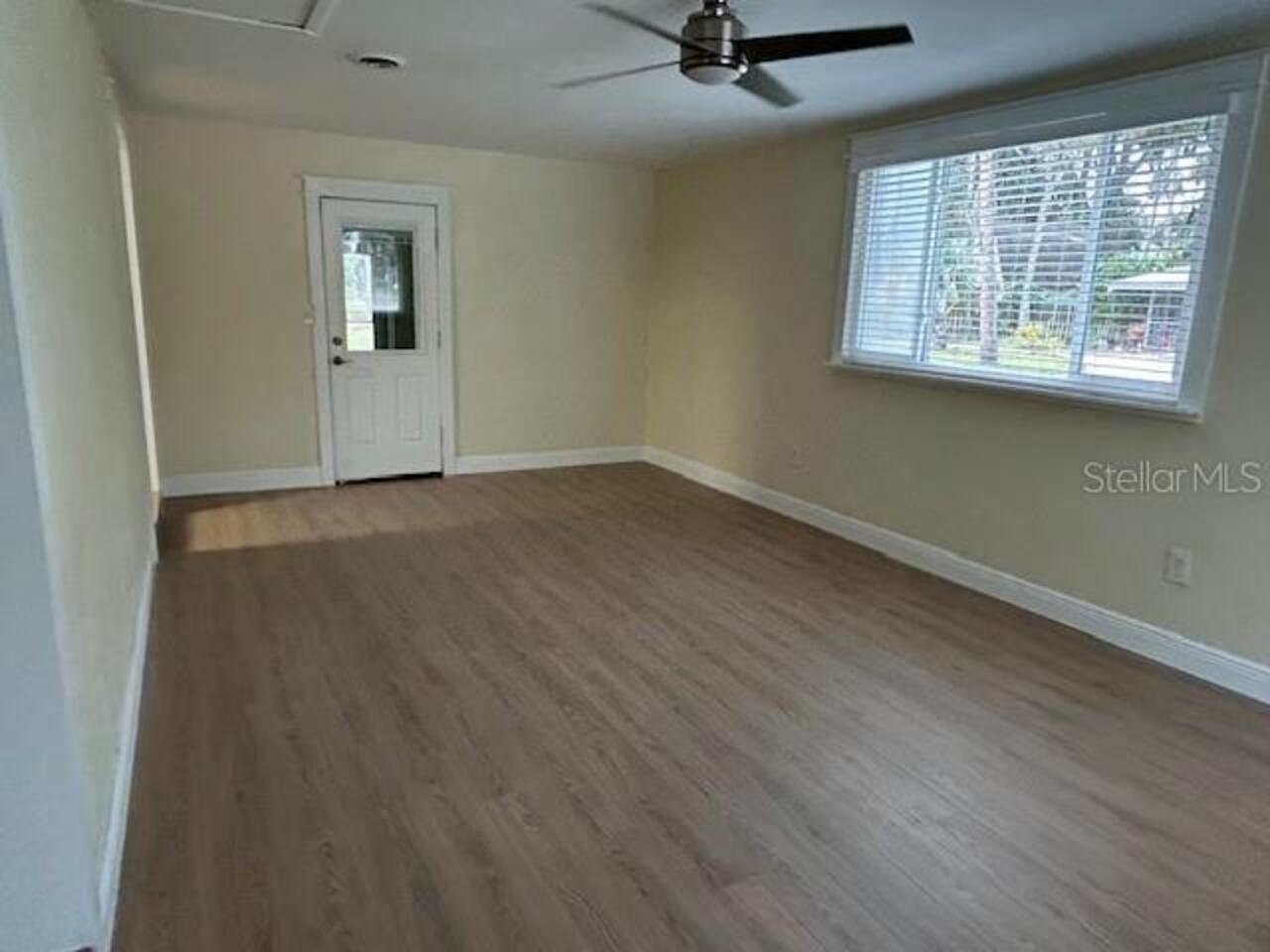 Listing Photo 8