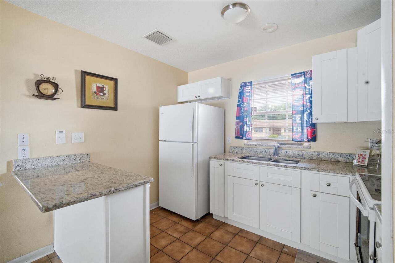 Listing Photo 9
