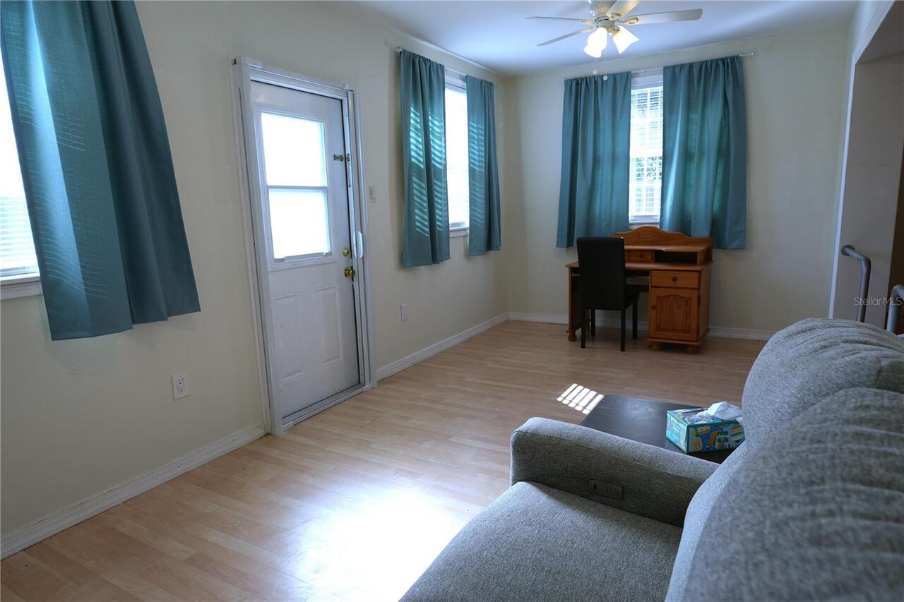 Listing Photo 11