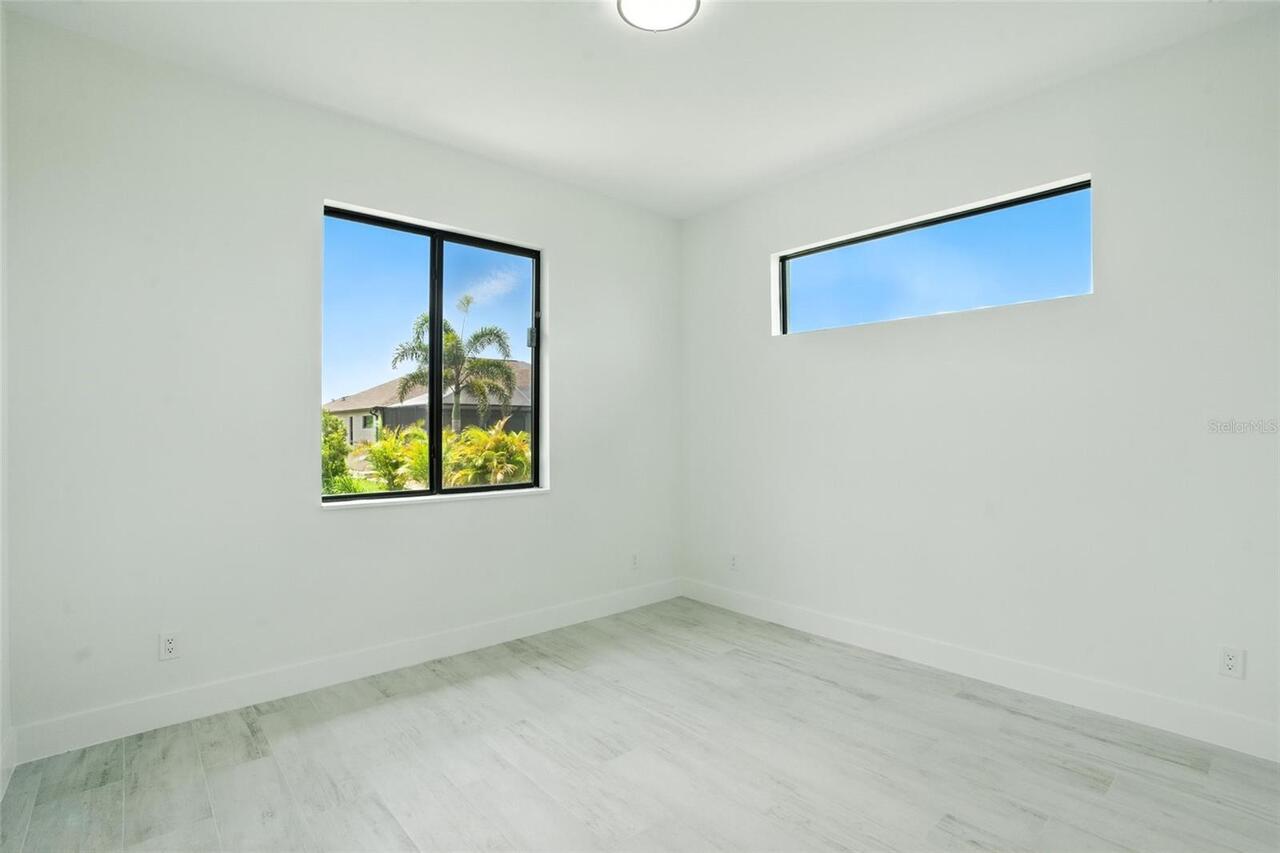 Listing Photo 29