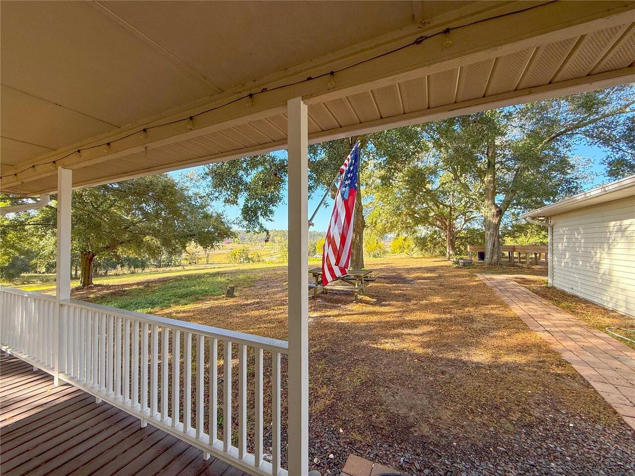 Listing Photo 8