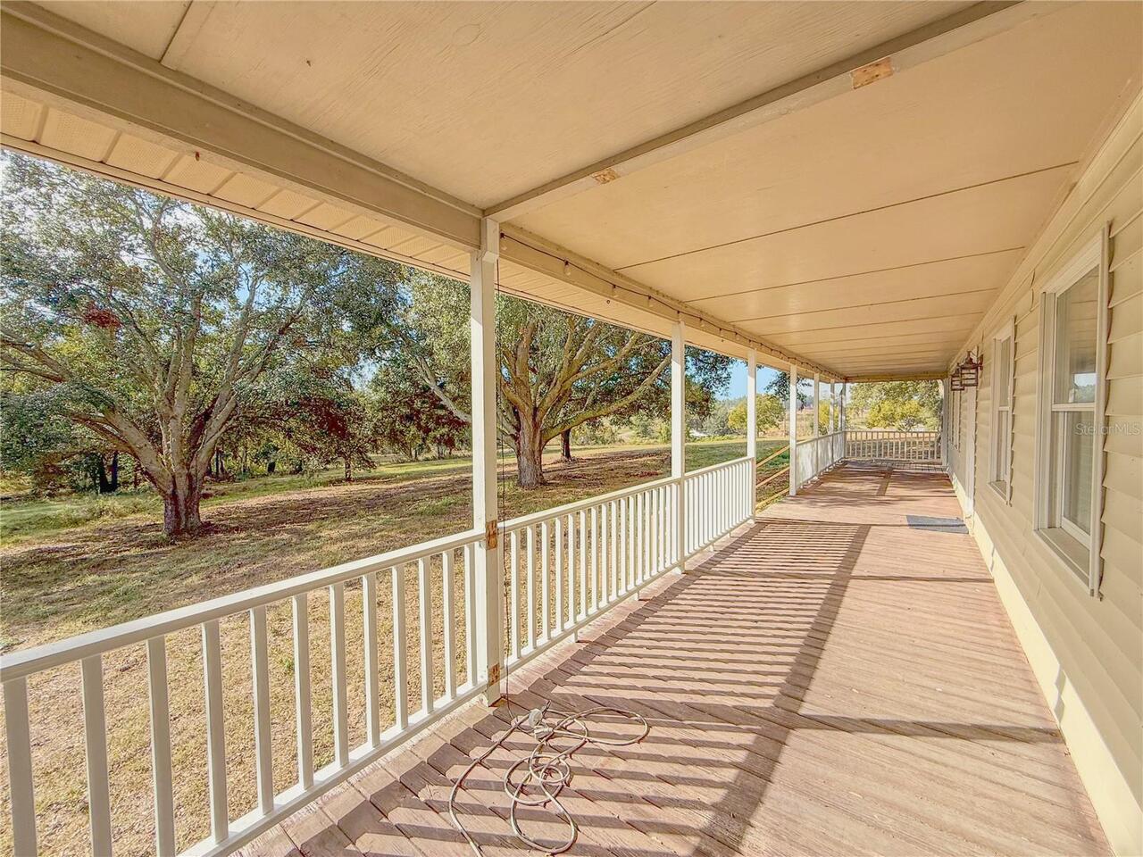 Listing Photo 11