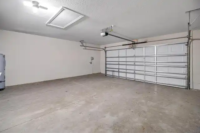 Listing Photo 18