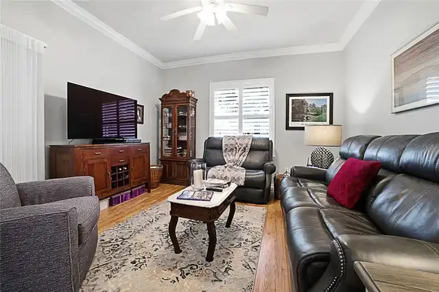 Listing Photo 14