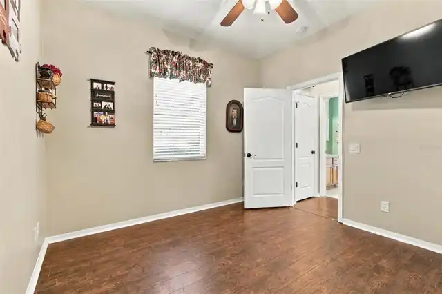 Listing Photo 32