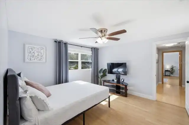 Listing Photo 24