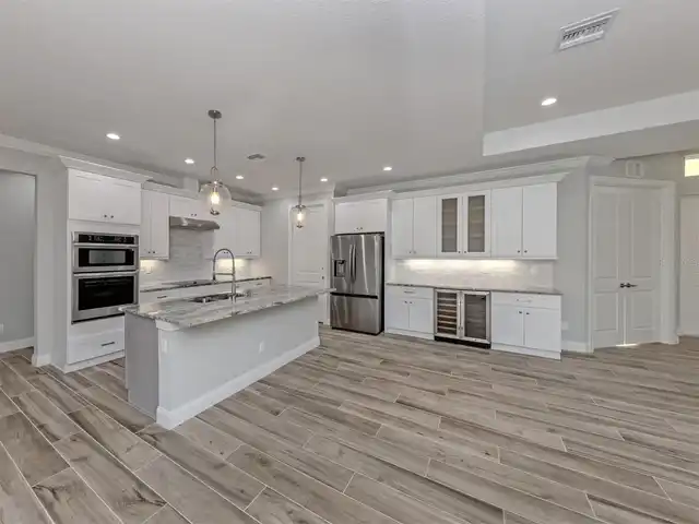 Listing Photo 32
