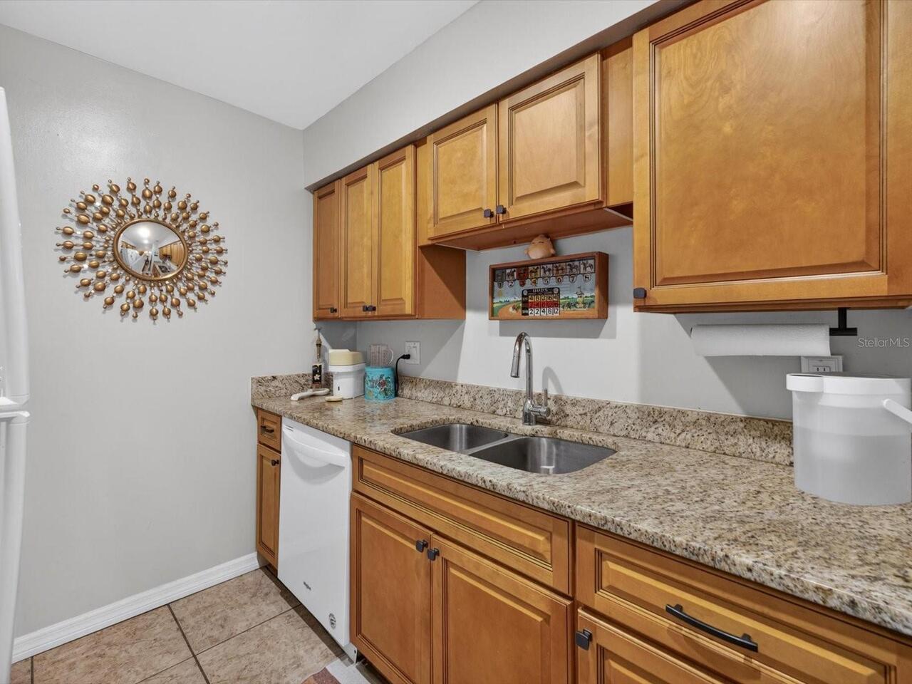 Listing Photo 9
