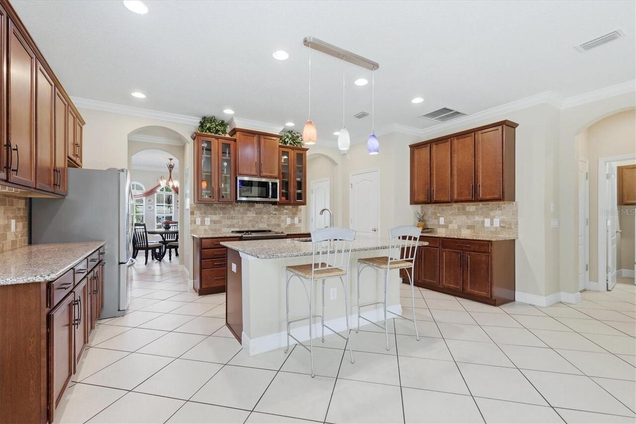 Listing Photo 7