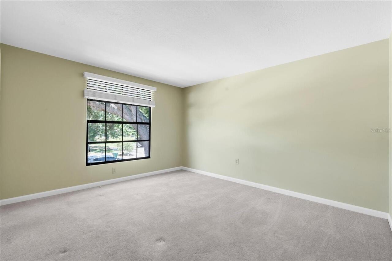 Listing Photo 33