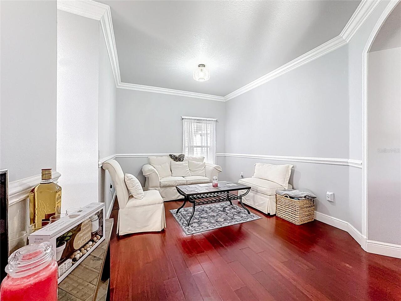 Listing Photo 11